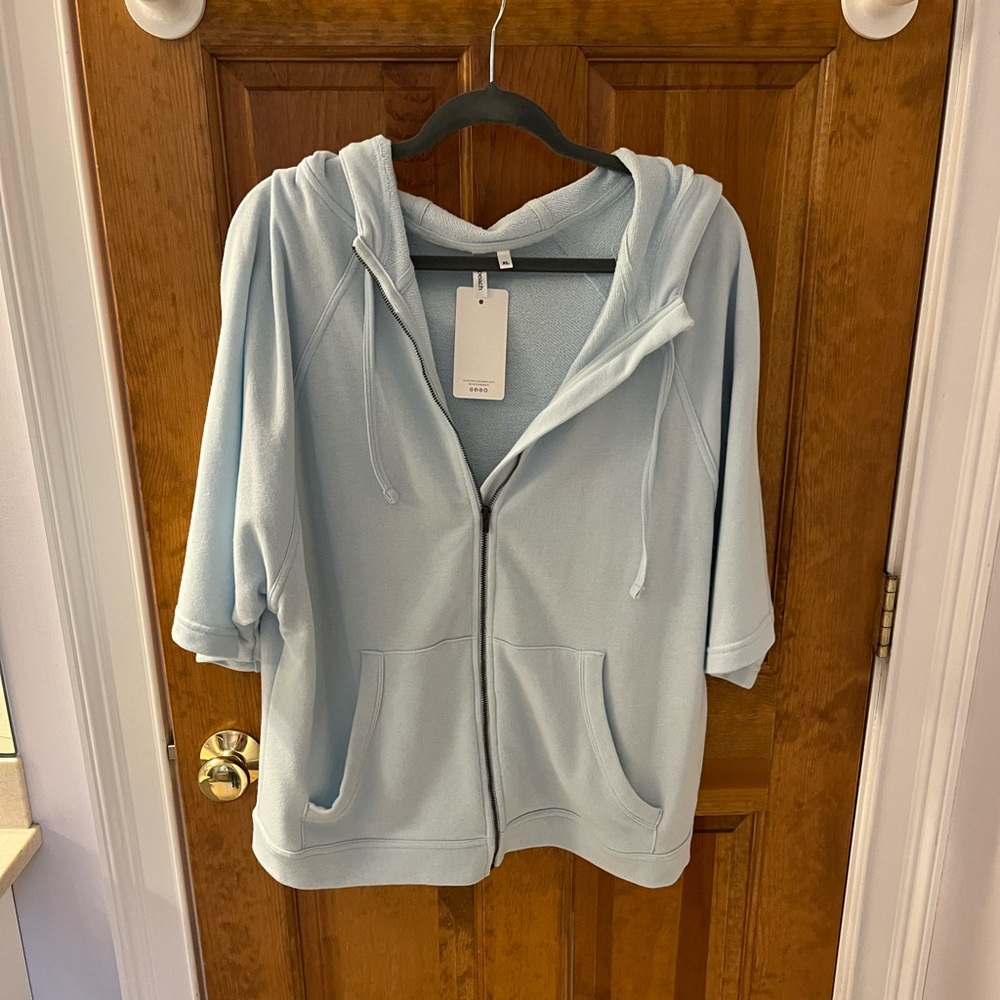 Peach Short Sleeve Hoodie Sweatshirt Light Blue